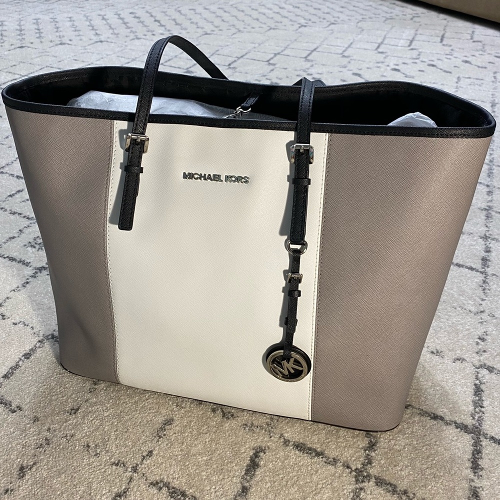 Michael Kors Tote